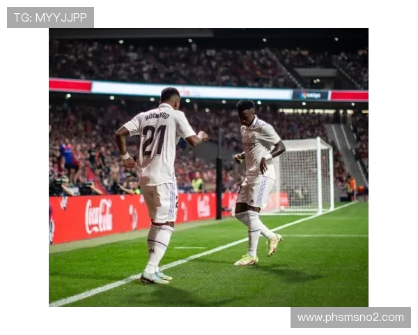 拉菲尼亚支援亚马尔解围，与维尼修斯队友起争执揭国家队内乱