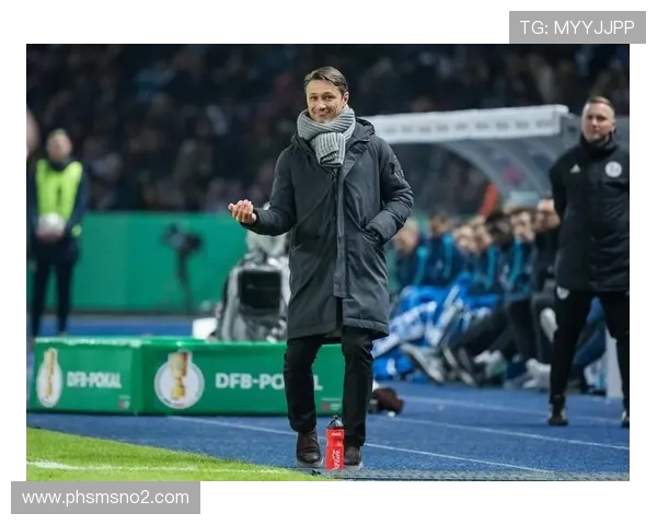 莱曼批科瓦奇误判足球复杂性五后卫战术失灵痛指拜仁困局现场教训