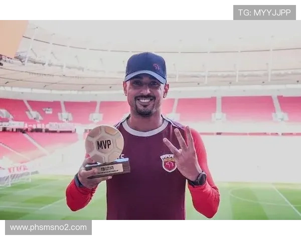 有奥斯卡就用奥斯卡 没有奥8也要创造一个 这也是海港夺冠的关键